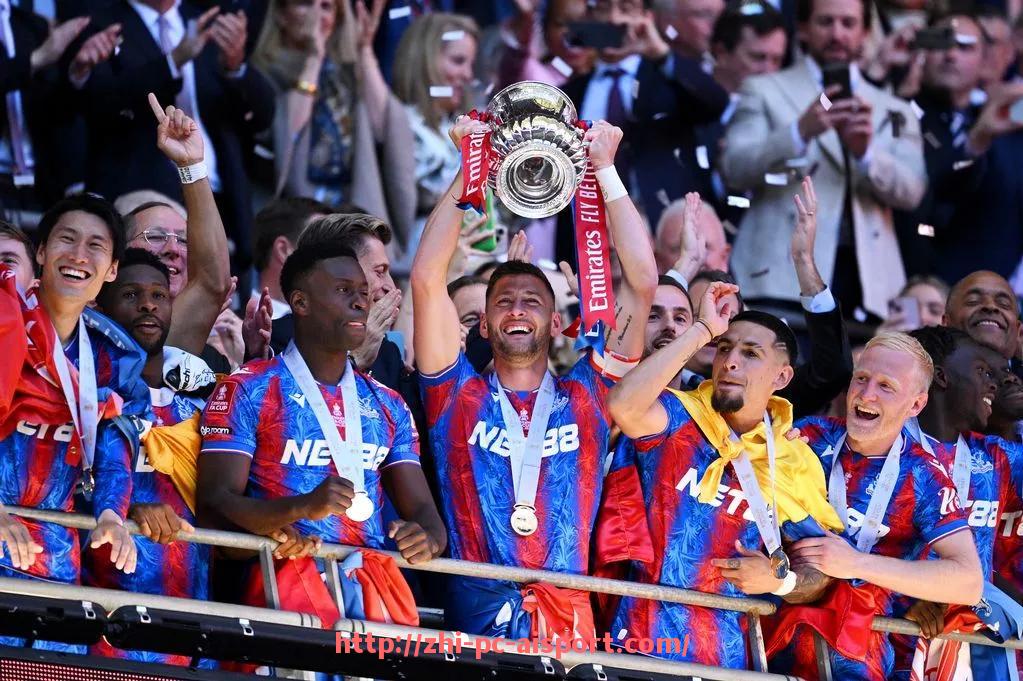 爱体育-世俱杯因合同问题未能完成报名的球员名单与背景调查